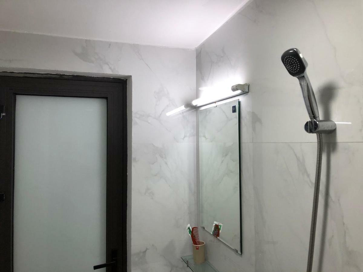 Khai Homestay Hanoi Buitenkant foto